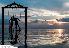 Ho sceso dandoti il braccio, almeno un milione di scale. Frasi Per San Valentino Per Innamorati Ma Non Solo Trovafrasi