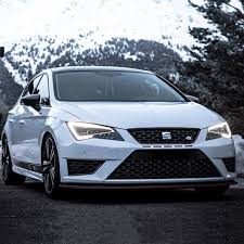 Ready And Waiting Seat Leon 5f Dropped On Our Lowering Springs Vogtlandgang Vogtlandsprings Seatleon Seatleon5 Seat Leon Super Luxury Cars Seat Cupra