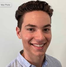 Andrew Cuthbertson's Instagram, Twitter & Facebook