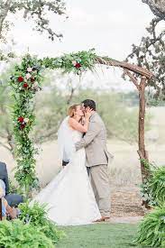 Navy And Greenery Botanical Wedding At The Lodge At Country Inn Cottages Wedding Venue In Frederick Cottage Wedding Fredericksburg Wedding Venues Country Inn