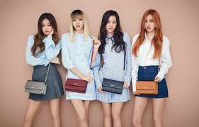 Blackpink muestra lo bien que digieren el concepto a través de las fotos teaser de jisoo, jennie y rose ㄷㄷㄷ. Wallpaper Rose Kpop Lisa Jenny Blackpink Jisoo Rose Images For Desktop Section Muzyka Download