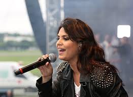 Resultado de imagem para aline barros