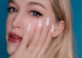 AiN Katy Pack of 24 False Nails, White, Long, Press On Nails, Ready to  Stick on, Elegant Fingernails, Sticker Set : Amazon.de: Beauty