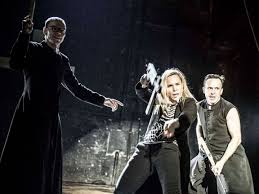 Wyspiański ukazał tu bowiem elementy konfliktu między. Bylem Na Klatwie Wiez