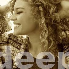 Kelly Kopf's Instagram, Twitter & Facebook