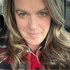 Congratulations gift for senior's play performance?