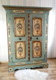 Natürlich ist jeder voglauer schiebetüren schrank jederzeit im internet im lager verfügbar und kann somit wünschen sofort geliefert werden. Bauernschrank Landhaus Bauernschrank Landhaus Mobel Voglauer