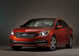 The sonata gets more power under the hood if you stick with the base engine. 2017 Hyundai Sonata Vs 2017 Toyota Camry Comparison Uae Yallamotor