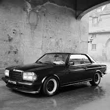The Mercedes Amg 280 Ce 5 0 Power Coupe Also Known As Amg 500 Ce Debuted In 1983 A Statement Of Strength For Its Time In The Early 1 Klassieke Auto S Auto S