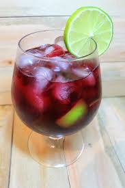 Caipirinha De Maracuja Com Leite Condensado No Liquidificador Caipirinha De Vinho Drinks Receitas Caipirinha Receitas De Bebidas