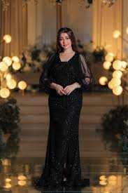 ‫فساتين سهرة طويلة 2026 – موديلات فخمة تناسب جميع المناسبات - لارا LARA‬‎