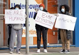 The following border restrictions apply as of 8pm aest on monday, june 28. Australia To Shut State Border As Covid 19 Infections Surge Los Angeles Times