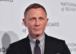 Melalui berbagai metode, badan intelijen mengumpulkan informasi dan melakukan operasi rahasia untuk melindungi rakyat, hukum dan menegakkan kebijakan luar negeri. Agen Rahasia James Bond Ternyata Betul Betul Ada Di Polandia
