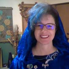 Yesterday in my GIS 100 Foundations of Spatial Thinking class, we used  ArcGIS Field Maps to track the movements of students as they tried to walk  a straight line