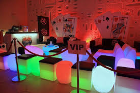 This set includes standees designed to look like the iconic las vegas sign, a vegas showgirl, poker chips, cards and dice, and a slot machine. Pin On Corporate Functions