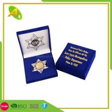 Wooden boxes are available that will hold slabbed coins or coin capsules.wooden boxes are available with glass tops so you can view your collection without opening the box, or with a solid top, which makes for a more striking presentation when opened. Wholesale Coin Display Boxes Wholesale Coin Display Boxes Manufacturers Suppliers Made In China Com