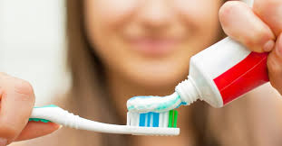 Efek Menelan Pasta Gigi Pada Anak Bisa Kena Fluorosis Gigi Tirto Id