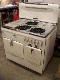 Clayton appliances is a family owned home appliances and fireplaces store located in fayetteville, ga. 25 My Chambers Ideas Vintage Stoves Vintage Appliances Vintage Kitchen