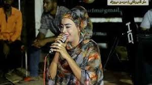 • محمد عبدالوهاب عنده اغنية احدثت ضجة كبيرة في الوطن العربي اسمها (من غير ليه؟). Youtube