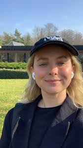 Jennifer Koller's Instagram, Twitter & Facebook