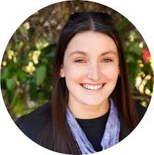 Iris Hollis's Instagram, Twitter & Facebook