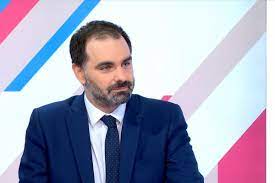 Pour valérie pécresse s'abstenir ou disperser les voix en votant rn ou lrem c'est faire élire cette gauche extrême La Tete De Liste Lrem En Ile De France Laurent Saint Martin Officialise Sa Candidature Aux Regionales