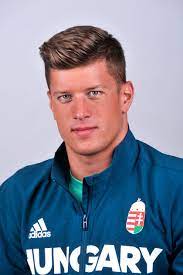 Mr daniel gyurta go entry in the ioc 2016. Gyurta Dani A Maldiv Szigeteken Kerte Meg Iszak Eszti Kezet Romantikus Fotoval Tudattak Hazai Sztar Femina