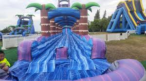 First pixel ever :'d hehe, animating bouncy pixels is harder than i thought spent about 2 hours on it (which i should've used studying cause i have a bio test tomorrow) but idk i'm glad it turned out. Check Out Brandon S New Inflatable Water Park Bdnmb Ca Brandon Mb