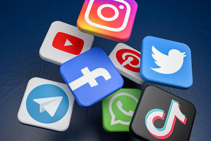 Social media and Democracy