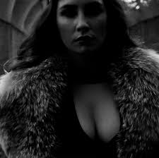 6 years ago I was a saloon bank robbing witch ⚖️🧿🌙. • So grateful for the  journey #BanditQueen took me on. Forever thankful to the open hearts &  genius minds of my