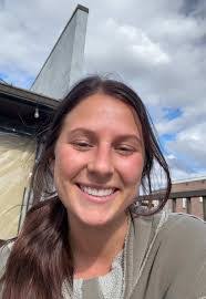 Sara Heckman's Instagram, Twitter & Facebook