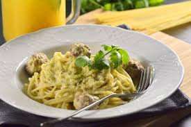 Spaghetti In Creamy Green Sauce With Veal