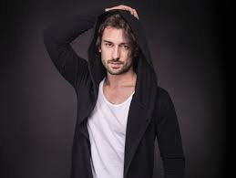 Alpnavruz #manken #oyuncu alp navruz'un aşk hayatı hakkında bilinmeyenler? Alp Navruz Kimdir Hint Kore Magazin