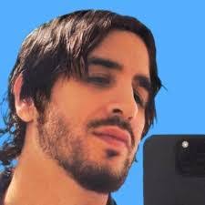 Raymond Mora's Instagram, Twitter & Facebook