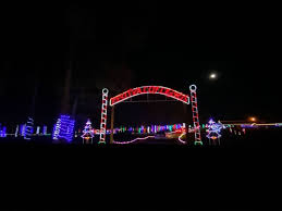 Hill ridge farms youngsville nc. 24 Most Festive Christmas Lights In North Carolina In 2020