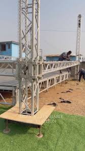 Honoring the memory of the late Frank Boakye Acheampong (B.O.B) with solemn  reverence through dignified decor at his funeral rites in Bechem, Ahafo  Region. 🌺🌟 Decor & Setup: @deen_eventsandrentals Center Of Attraction: @