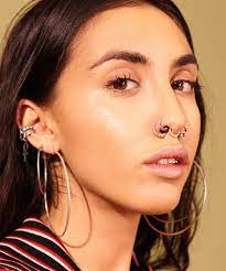 Carefully slide the piercing out. Alles Was Du Uber Nasenpiercings Wissen Musst