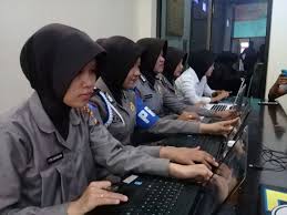 Maybe you would like to learn more about one of these? Biro Sdm Gelar Sosialisasi Dan Pelatihan Smk Online Serta Validasi New Sipp Polda Sulbar 8enam Com