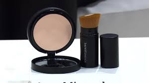 Barepro™ performance wear powder foundation. Bareminerals Barepro Performance Wear Kompakt Foundation Inkl Pinsel Qvc De