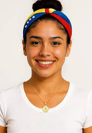 18K Yellow Gold Our Lady of the Rosary of Chiquinquira Medal