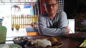 Ayam betutu khas gilimanuk populer di bali disajikan untuk 3 orang. Kampoeng Balibon Sajikan Kuliner Khas Bali Dan Cirebon Radar Bogor Berita Bogor Terpercaya