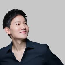 Kim Jeong-geun (announcer)