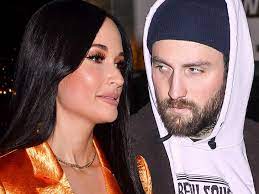 Kacey musgraves talks being an innovator & blending genres at wim 2018 | billboard. Kacey Musgraves Ruston Kelly Reach Divorce Settlement