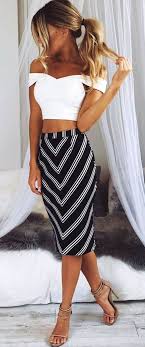 Black And White Striped Pencil Skirt Outfit 40 Amazing Summer Outfits To Update Your Wardrobe Striped Pencil Skirt Outfit Skirt Outfits Summer Pencil Skirt Outfits Casual