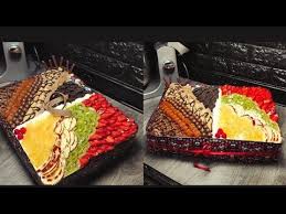 تزيين تورتة مستطيلة 40 30 بكل الأطعمة لكل الاذواق من غير ما الكيك يفتفت youtube in 2021 food breakfast avocado toast
