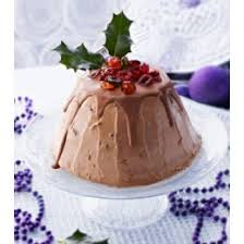 Banana split ice cream dessert: Christmas Ice Cream Pudding With Hot Chocolate Sauce
