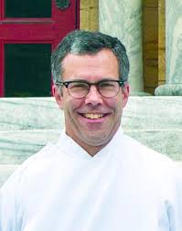 Catholic priest, 8 deacons to be ordained in Belleville, IL