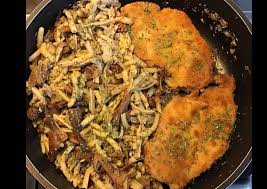 Cotes De Porc Panees Et Leurs Haricots Beurre Aux Cepes De Mila Skull Cookpad