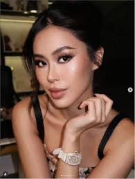 Tiên Nguyễn lộ diện cực xinh đẹp trước thềm siêu đám cưới