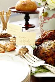 Start with a basic setting to dress up the table and set a casual mood for your dinner party or holiday gathering. How To Set Up A Buffet On A Dining Table Or Sideboard How To Decorate